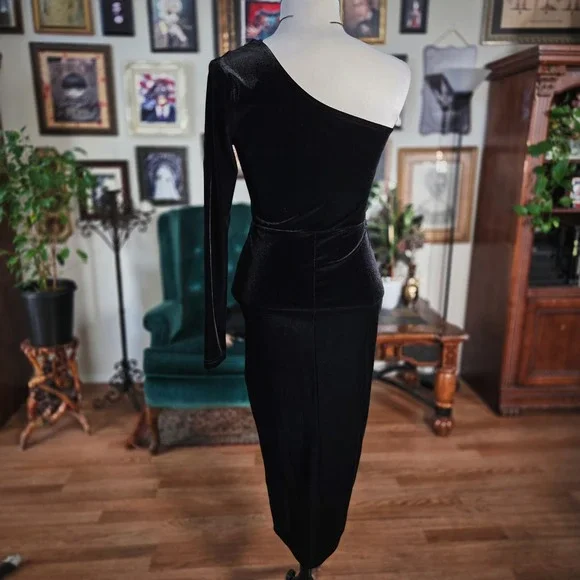 Windsor Black Velvet One Shoulder Dress Long Sleeve Deep V-Neck Slit - Picture 4 of 6